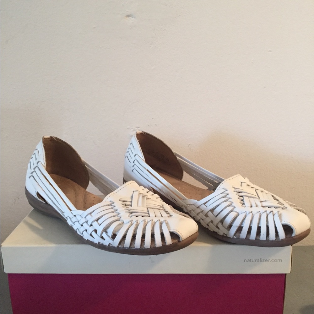 🎁FLASH SALE🎁 White leather sandals